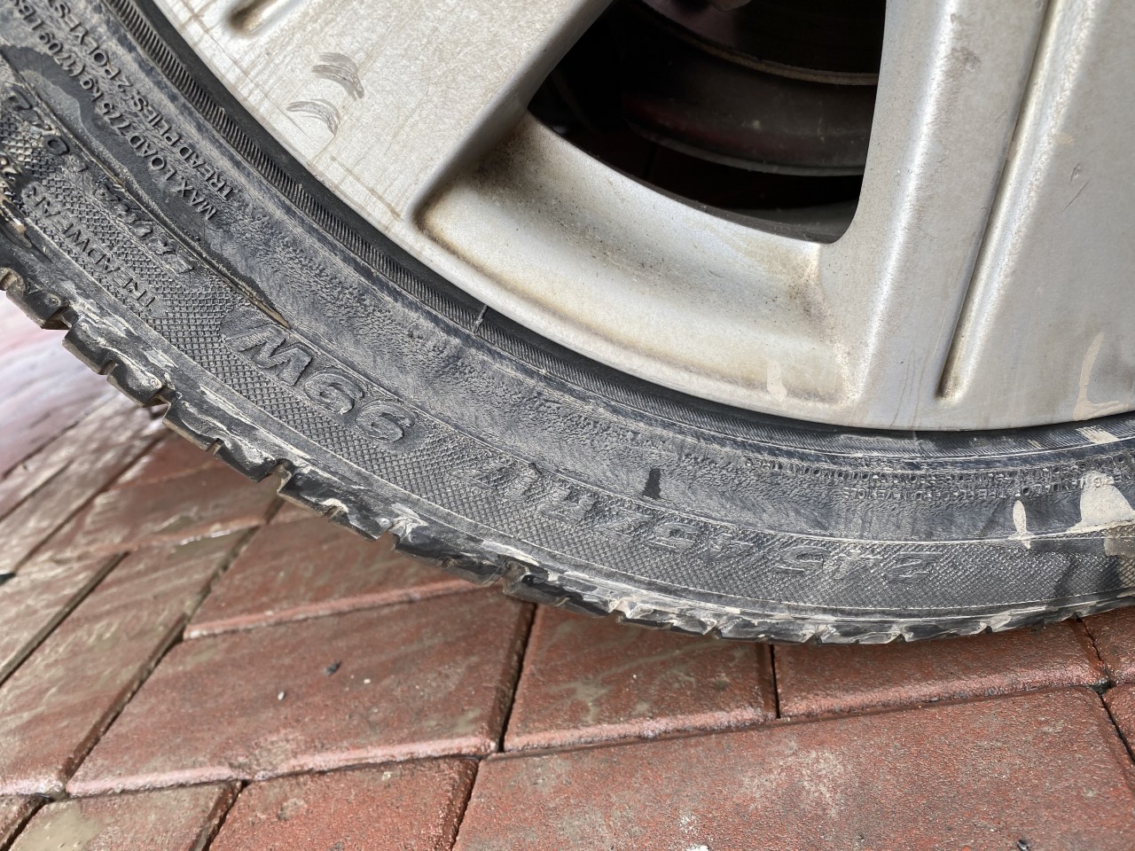 怪兽搞老车：翻新一辆残破生锈的柴油版奥迪A6，翻新后变新车