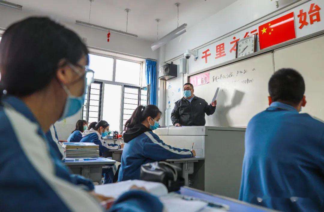 呼和浩特市民办中小学收费标准,呼和浩特私立小学学费多少钱