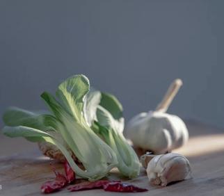 熬夜毛孔粗大暗沉解决方法,熬夜毛孔粗大如何改善小技巧