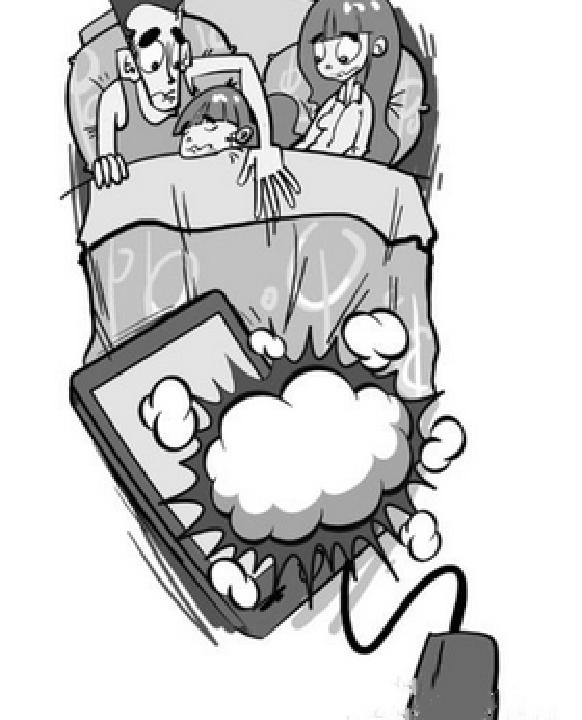 手机充电放枕头下引起火灾,手机在床头充电爆炸