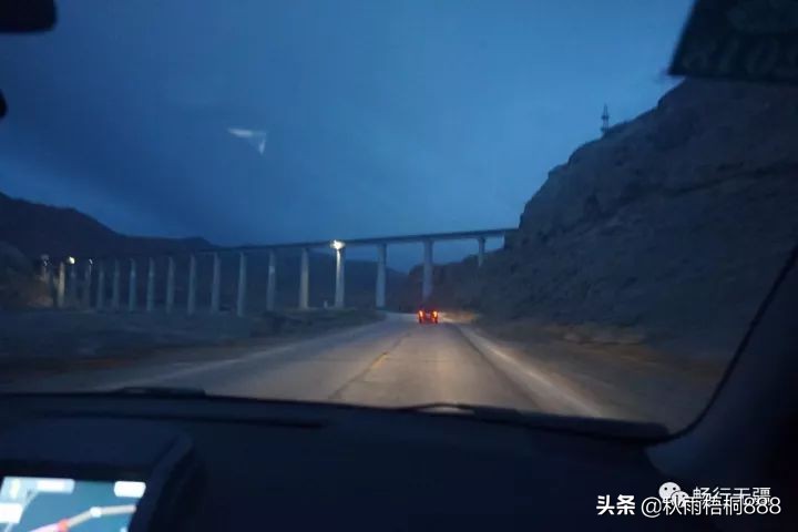 自驾青藏线进藏有多困难？有兴趣的就跟我走一趟逶迤的青藏线吧