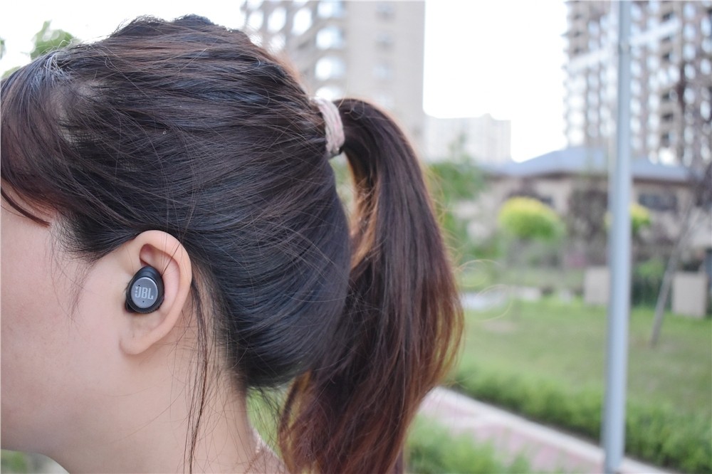 外观好看性价比高耳机,jblx600tws蓝牙耳机降噪