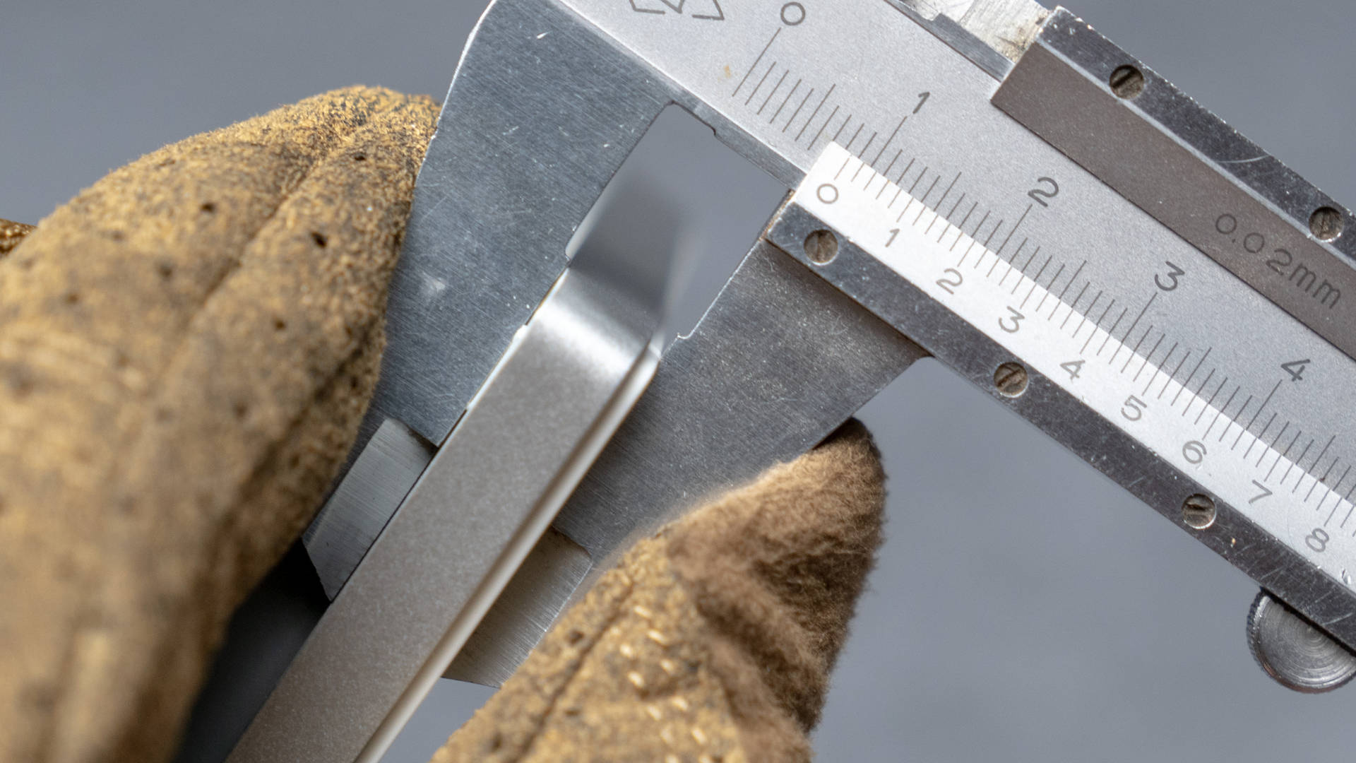 装修开关插座选择哪个品牌好,开关插座公认的哪个好