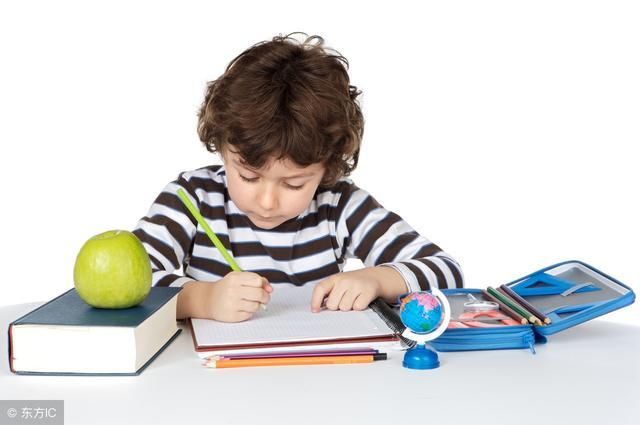 怎样改变孩子写字潦草的毛病,怎么样矫正孩子写字马虎不工整