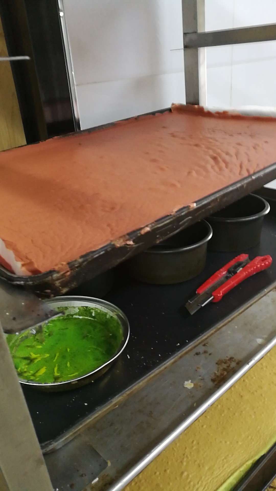 蒸蛋糕和烤箱蛋糕哪个好吃,蒸蛋糕和烤蛋糕哪个更健康