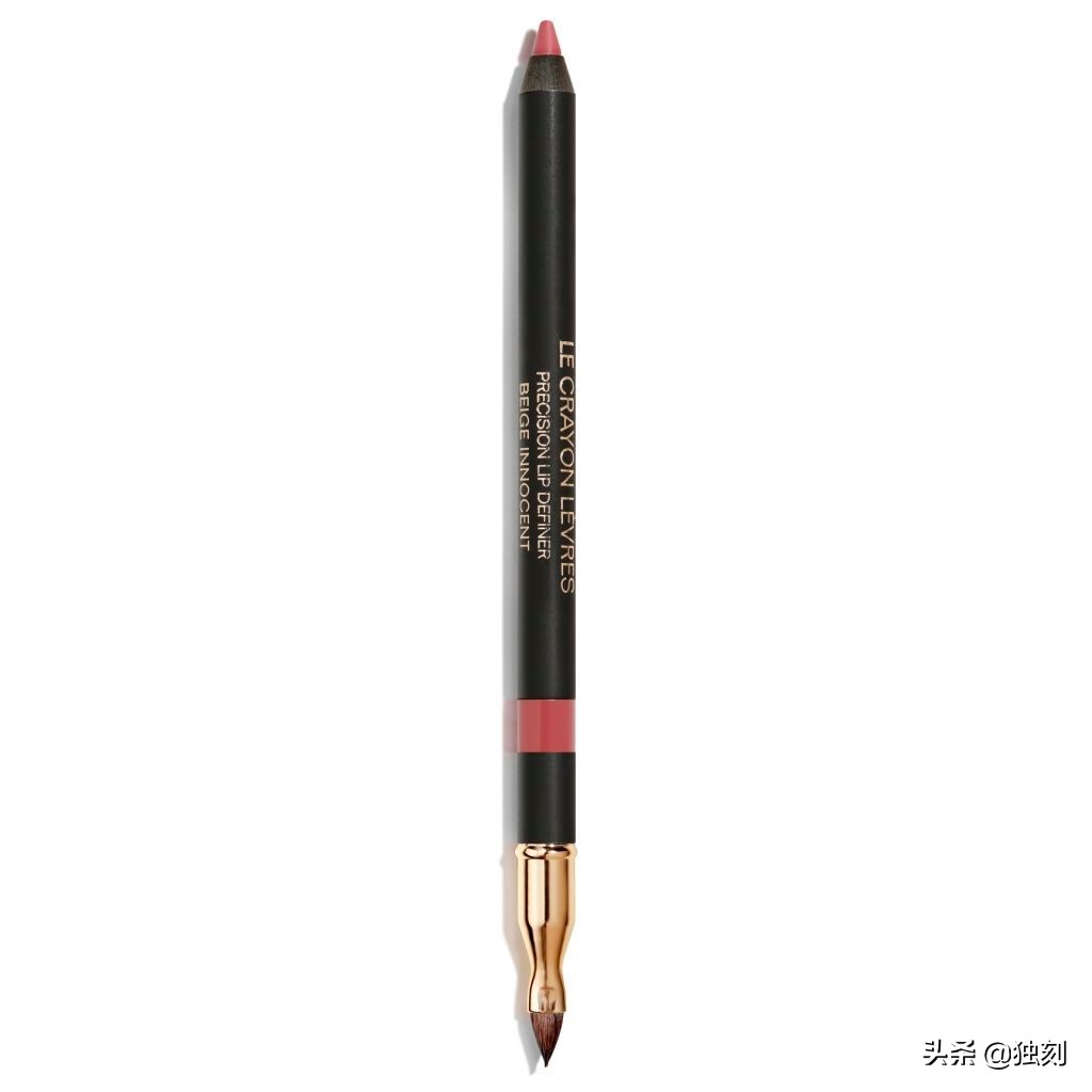 被低估的唇线笔，掌握正确的使用方法，精致唇妆轻松搞定