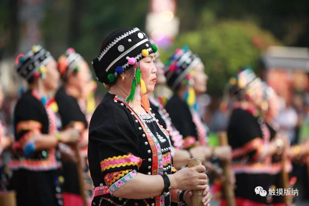 泼水节游演直播回放,泼水节舞蹈双江狂欢2018