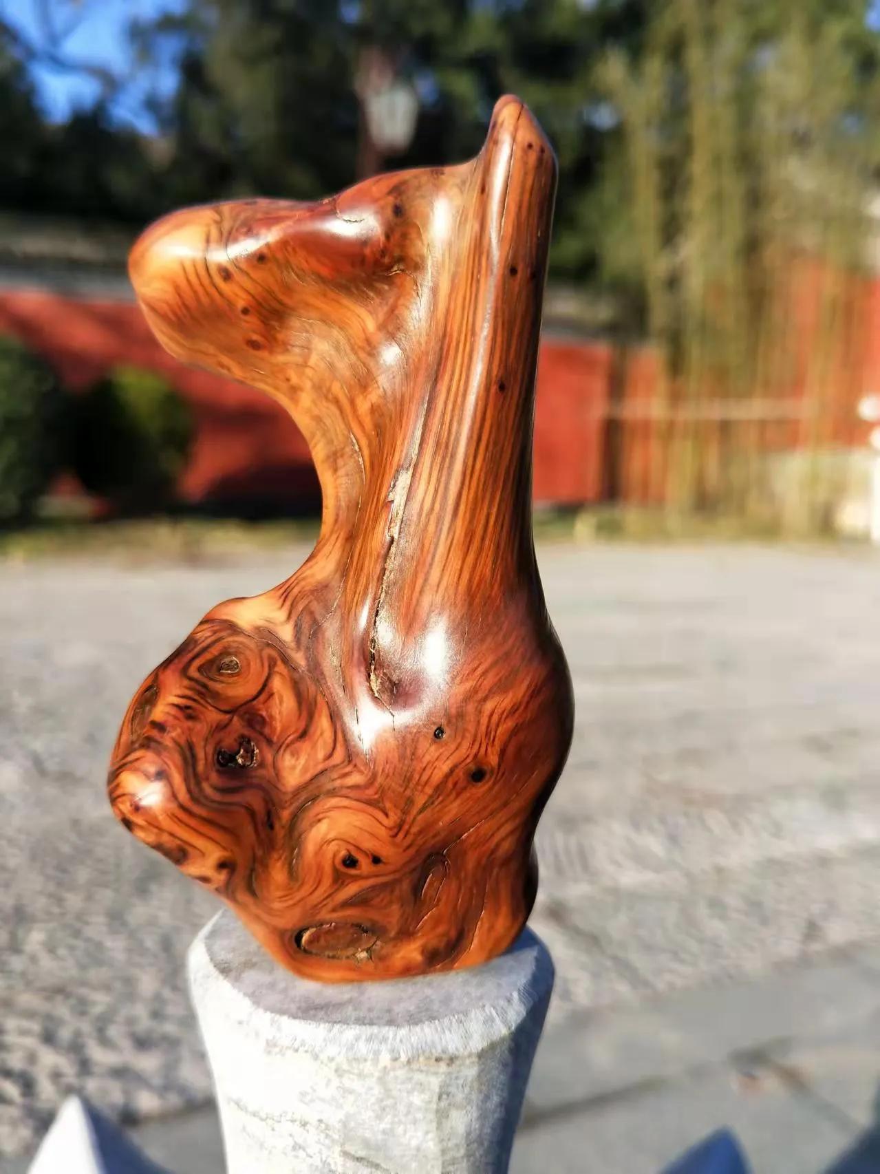 怎么盘玩琥珀木手把件,怎样盘玩榆木把件