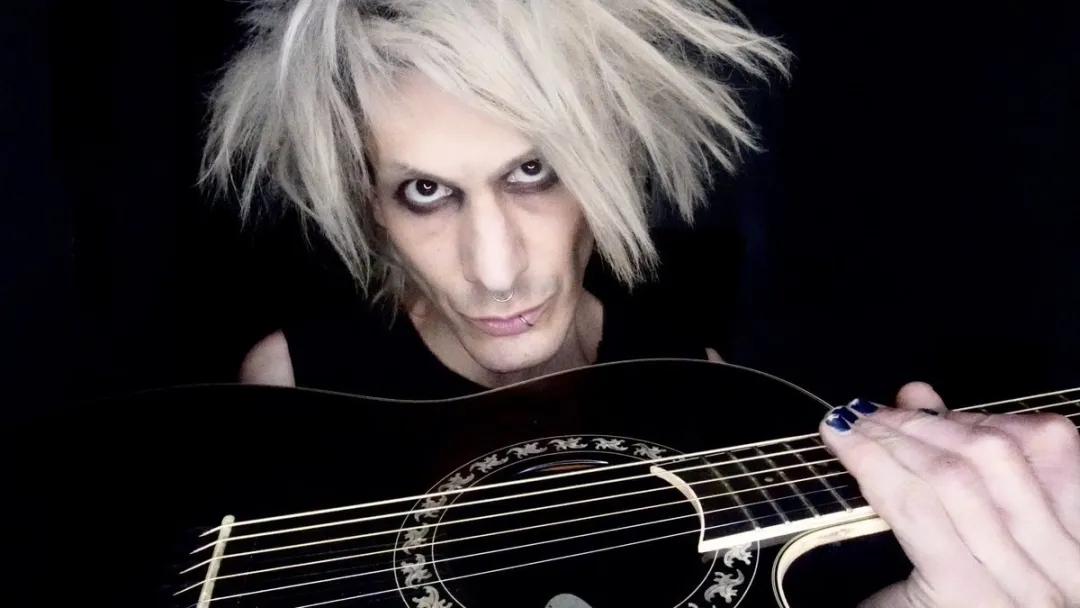 顶着疫情准备上路巡演，这支金属乐队真的不要命了吗？