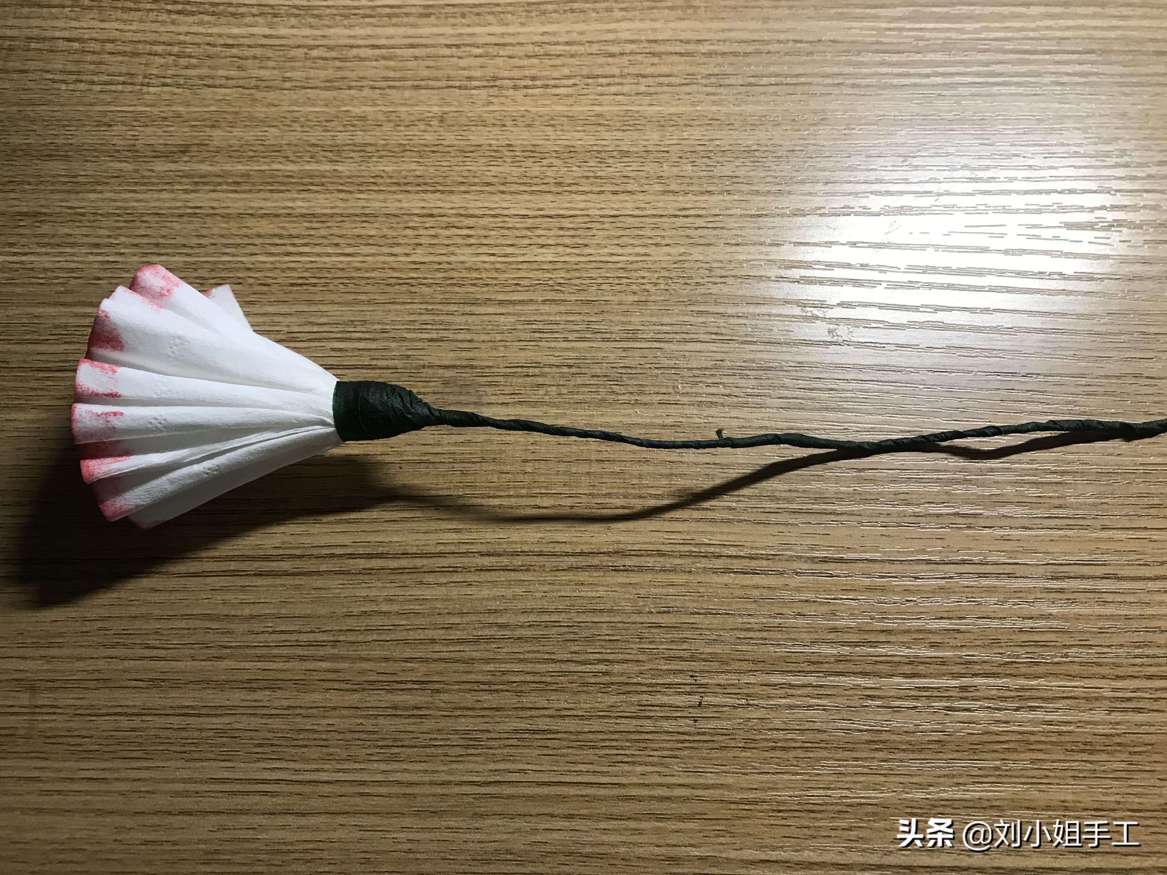 创意花朵手工DIY，用纸巾做出漂亮的花朵，超简单
