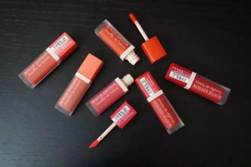 推荐一款不掉色又平价的口红,比较平价且好用的口红