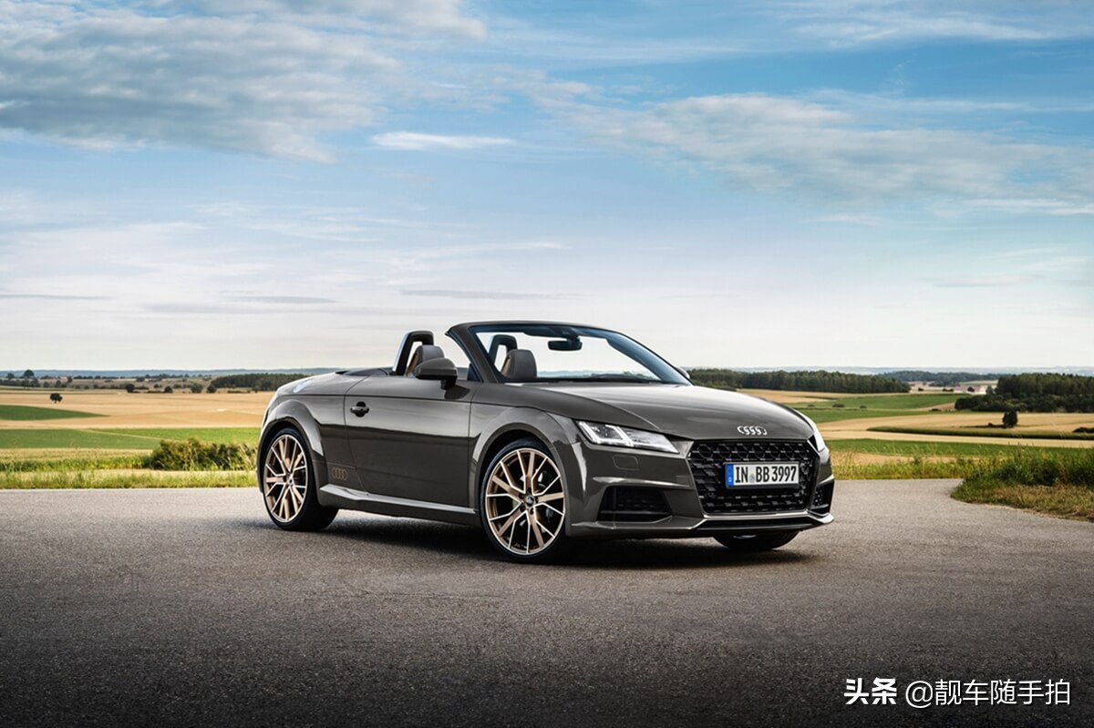 新款奥迪tt欣赏,奥迪tt性能版换代颜值还是那么帅