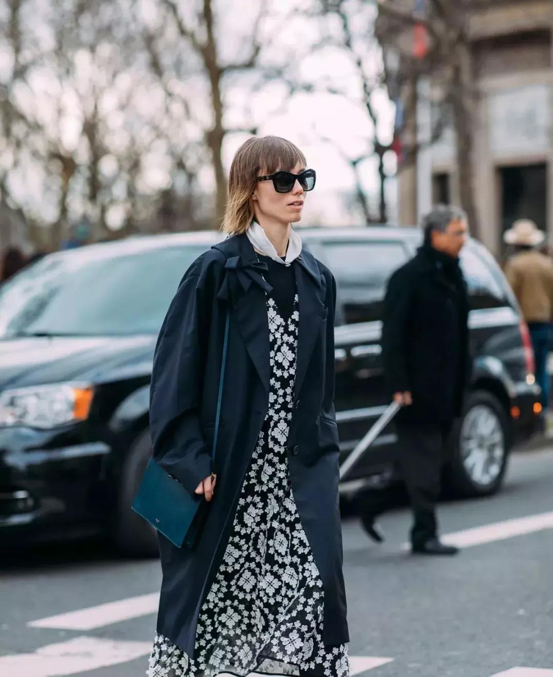 方领连衣裙冬天怎么穿,冬天也能穿的裙子