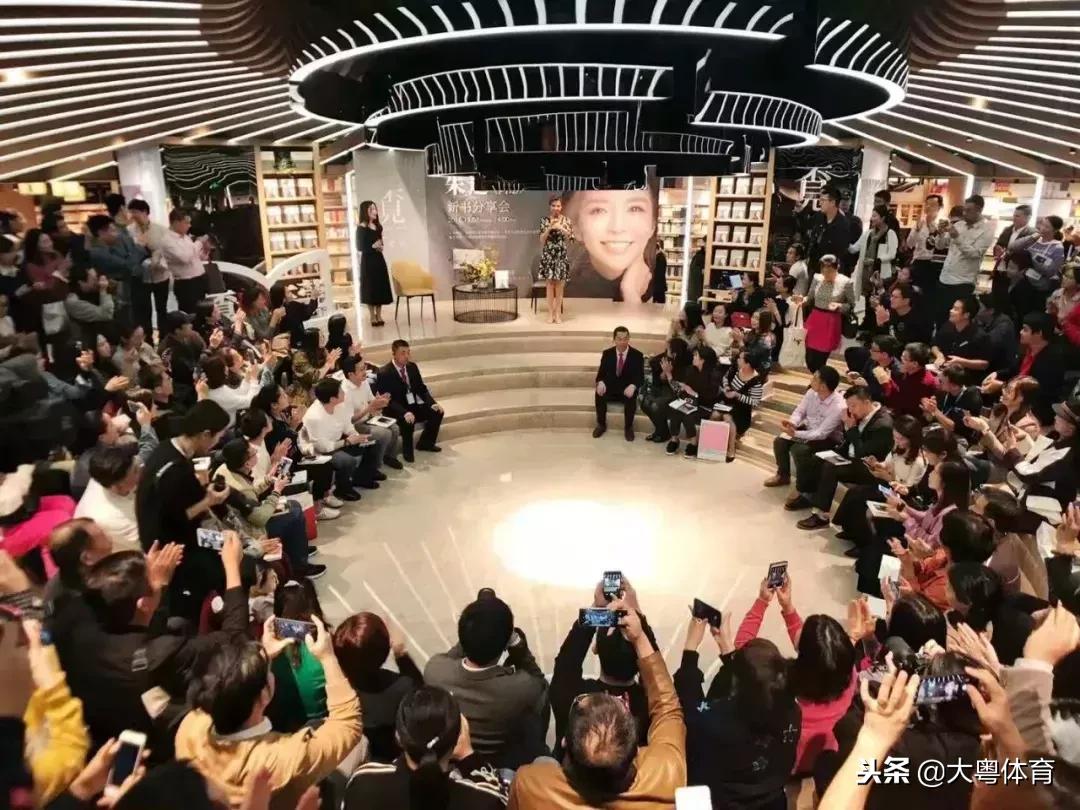 东莞国贸中心购物,2017年东莞南城国贸城开业商场