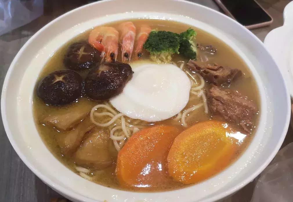 海底捞、星巴克、哈根达斯……这些隐藏福利,一张身份证就搞定!