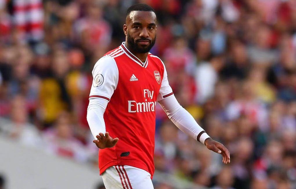 英超第4轮综述积分榜:红军蓝月再度发威红魔蓝军痛失好局