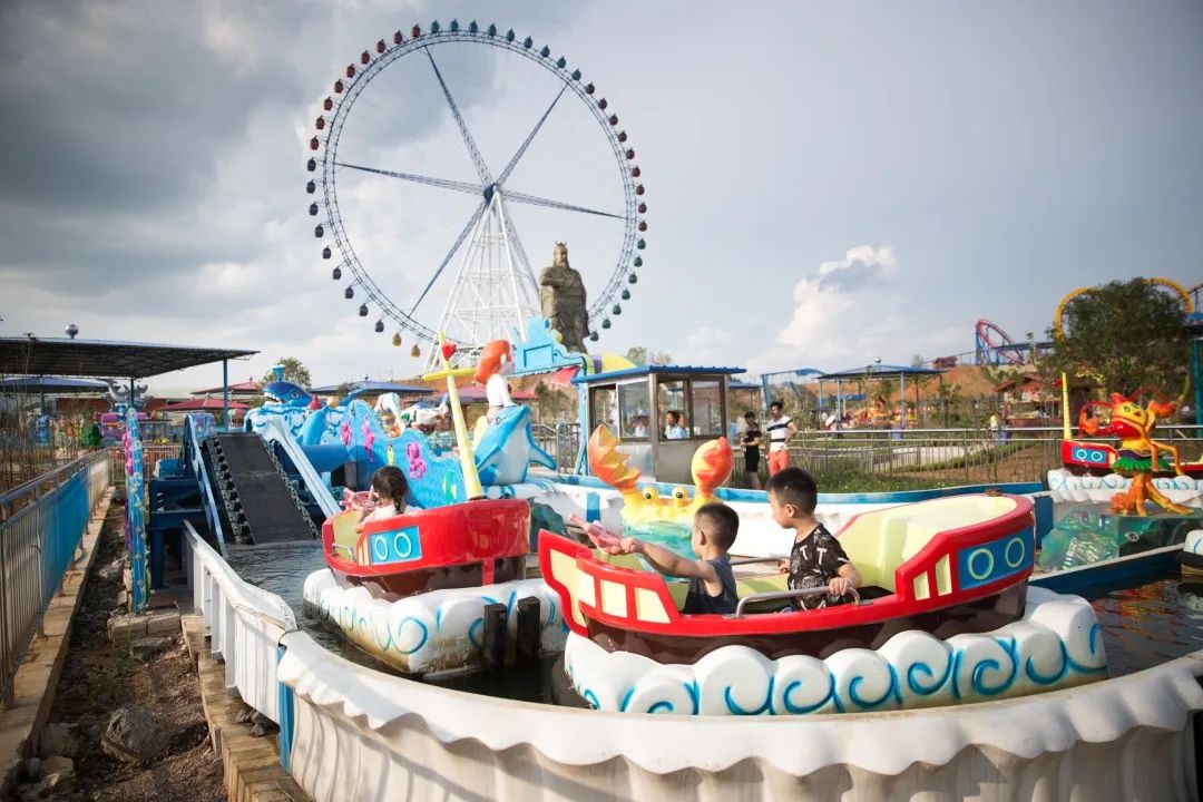 中华民俗欢乐谷游乐场,中华民俗欢乐谷蚩尤乐园秋千园