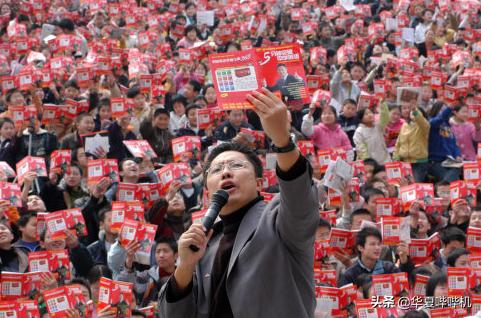 李阳疯狂家暴,疯狂英语李阳家暴前后