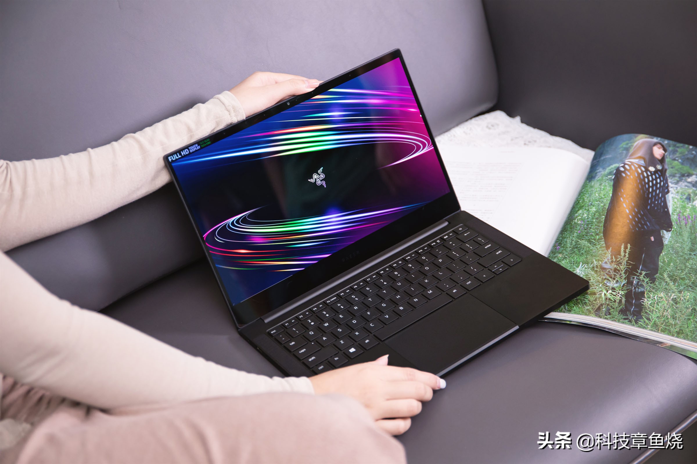 雷蛇灵刃142022款有雷电4接口吗,11代酷睿四代锐龙