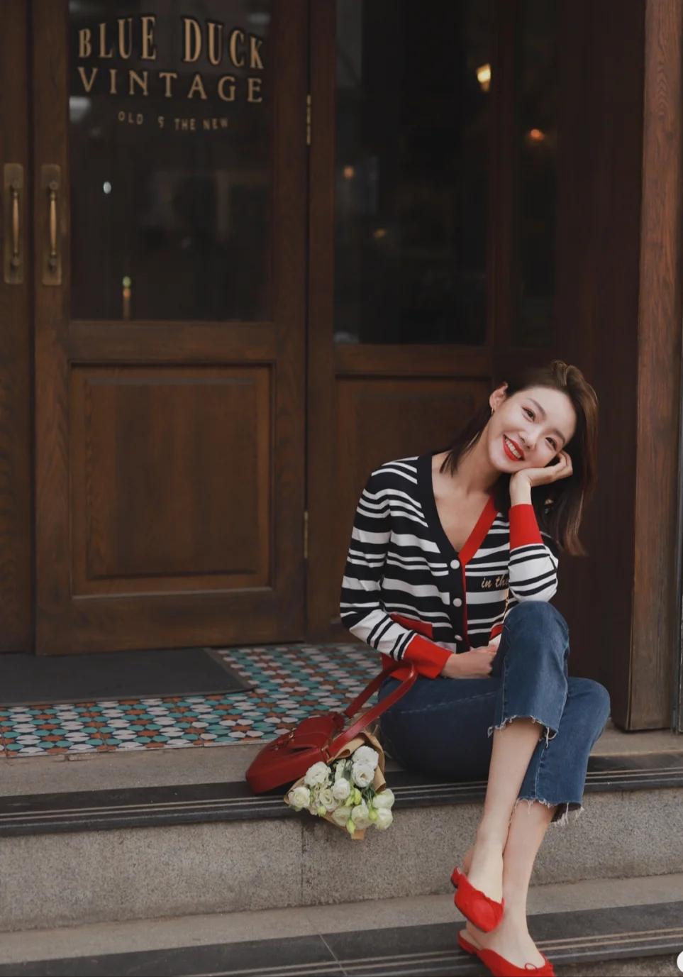 夏日穿鞋不要再选这3个颜色了，容易显脚黑，不洋气