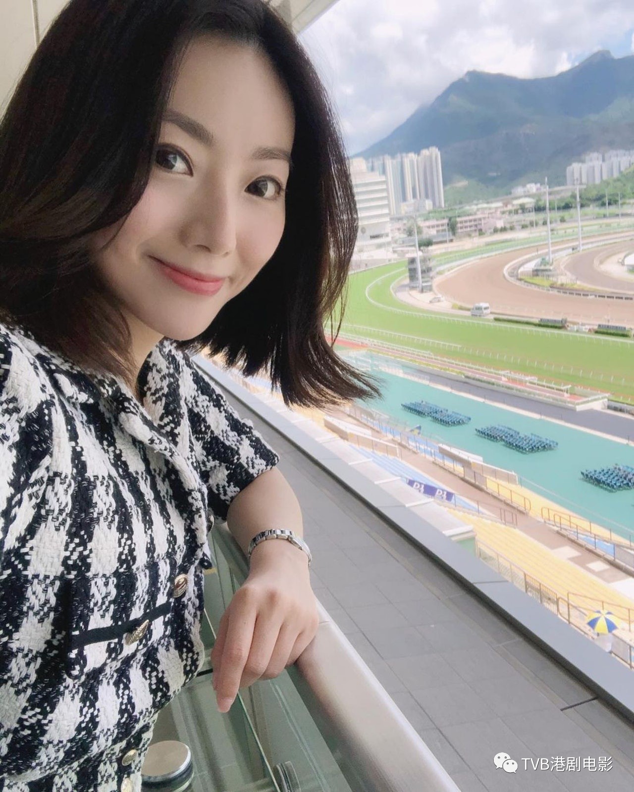 香港新闻主持人周嘉仪,翡翠台周嘉仪什么时候离开tvb的