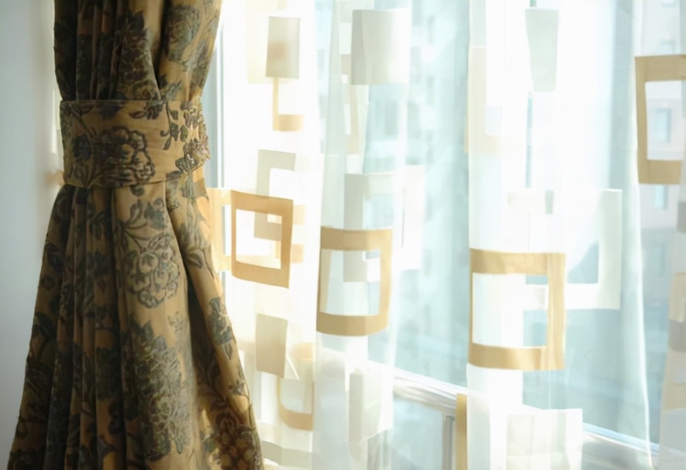 窗帘甲醛超标能洗掉吗,窗帘要先洗才能去甲醛吗