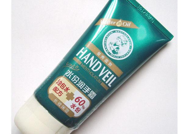 手干巴巴的用什么护手霜,双手干燥擦什么护手霜