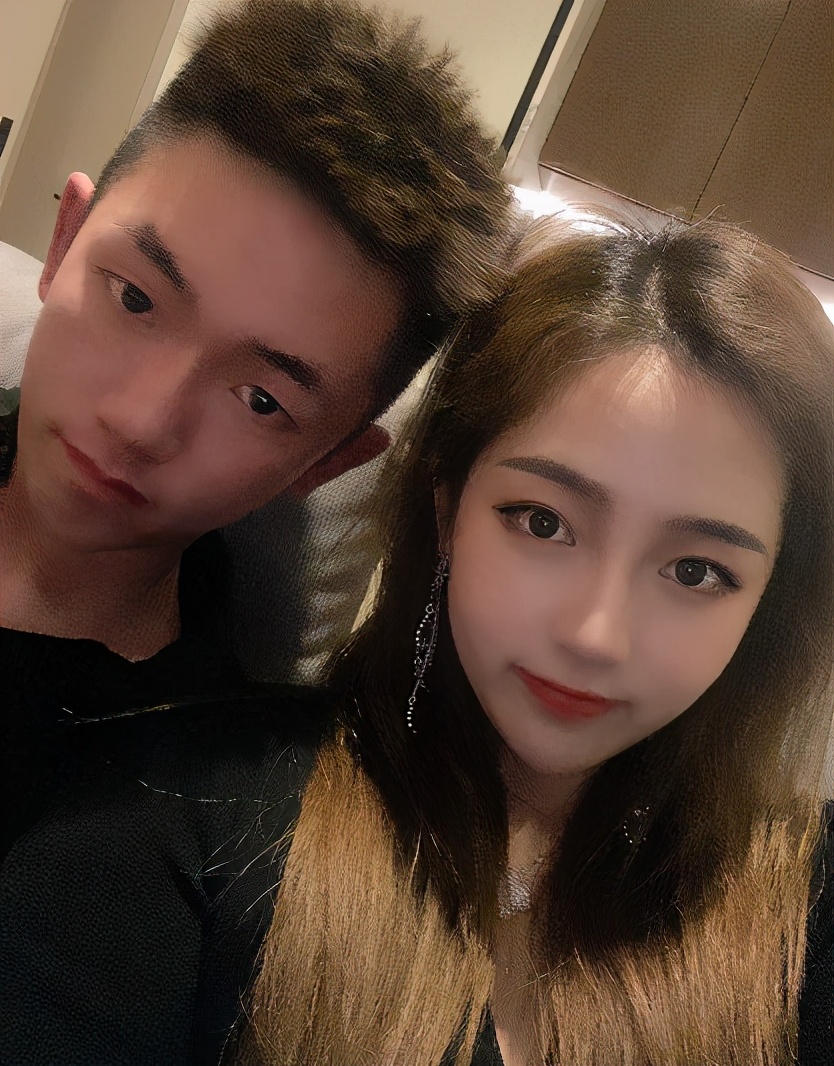 怕被牵连？丁丁紧急删除昔日甜蜜合照，疑似与黄小宝已分手