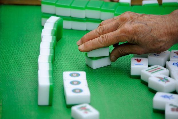 麻将为什么自摸了不能胡,打麻将为什么不能胡打最后四把