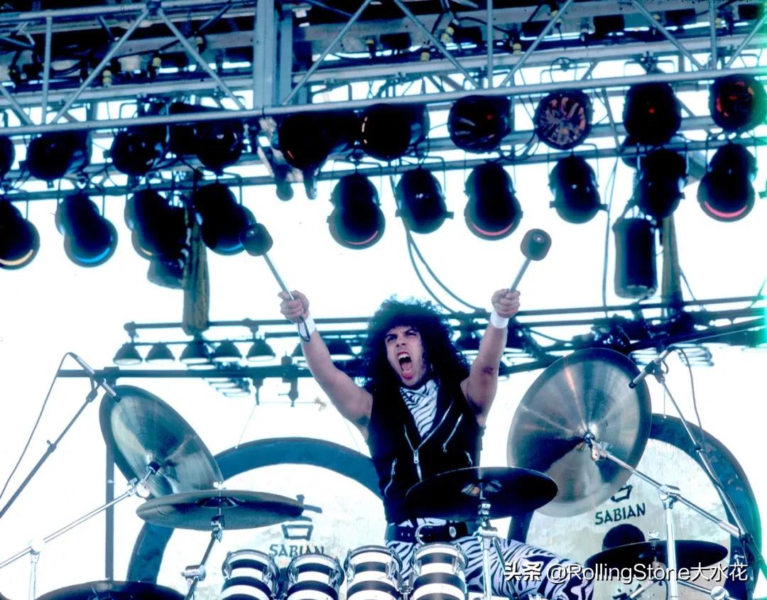 如果2020的关键词是道别，那就让我们在音乐里留住他们