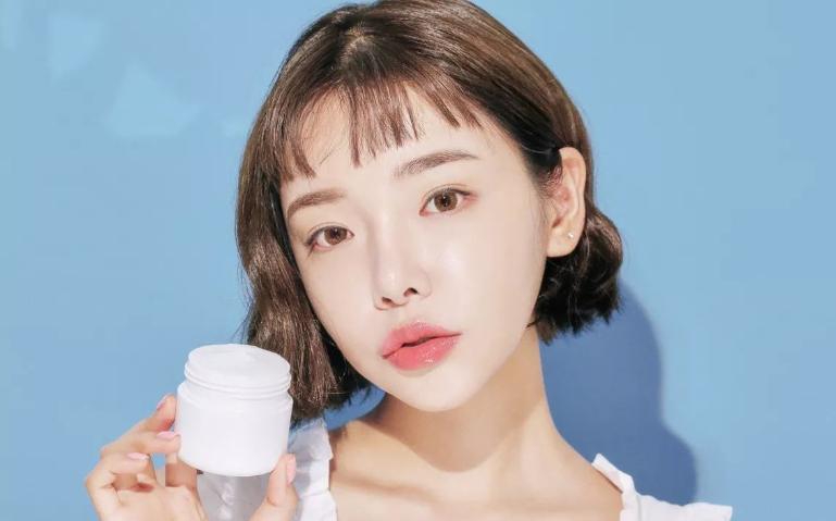 为什么8岁小女孩就来月经了,孩子8岁多就来例假怎么办