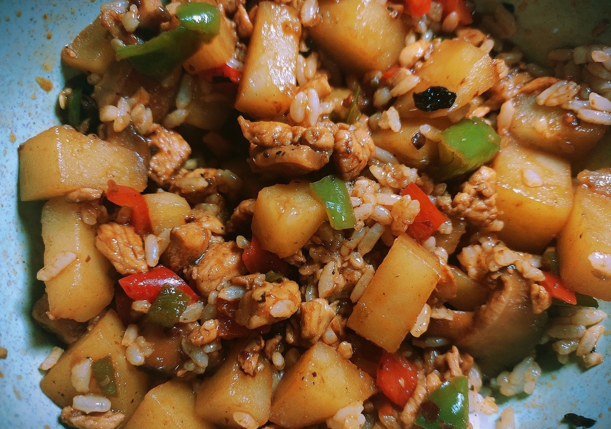 简单家常菜做法肉末土豆,肉末香菇土豆盖饭