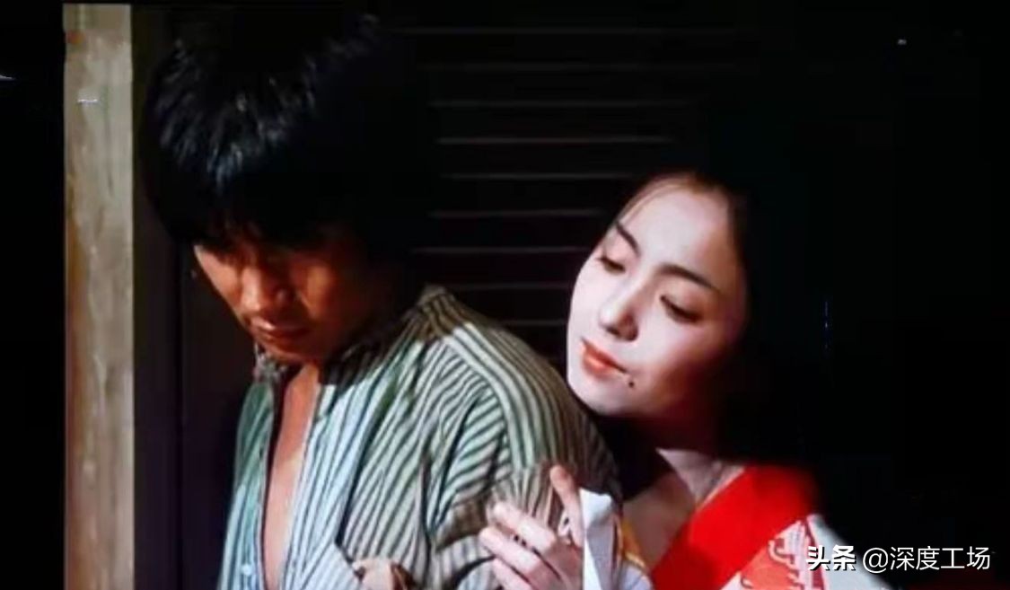 日本为侵略我国有多疯狂？百万日本*女妓**下南洋：*身卖**给日军买*器武**