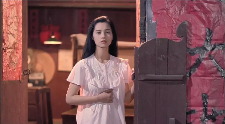 知名*星艳**因节食减肥住进ICU，给追求“骨感美”的女性，提了个醒