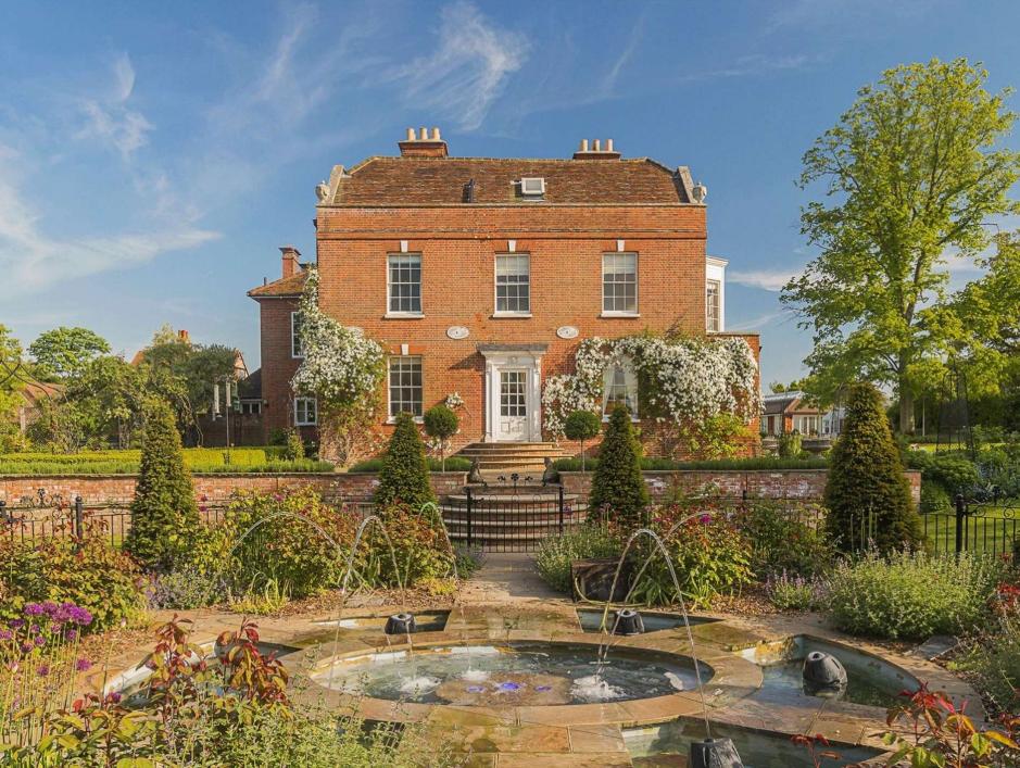 阿联酋总统身家1654亿光在伦敦就有140套豪宅