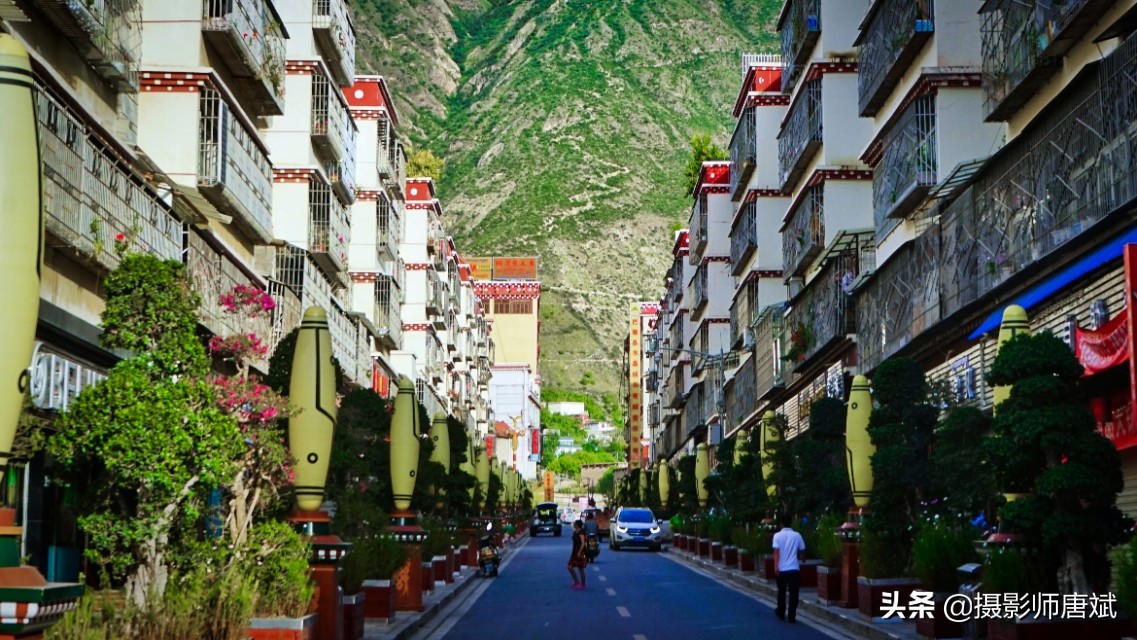 川藏318自驾游泸定到巴塘 (川藏线318自驾游攻略巴塘至八宿)