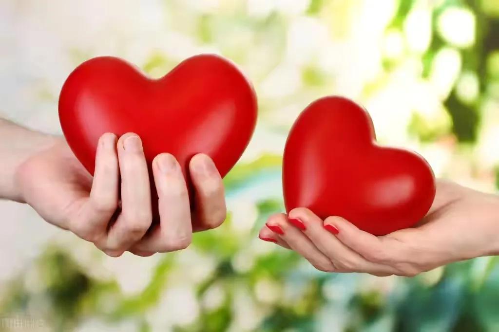 爸爸对远行的女儿说:愿你别踩学姐的坑,不负大学四年好年华