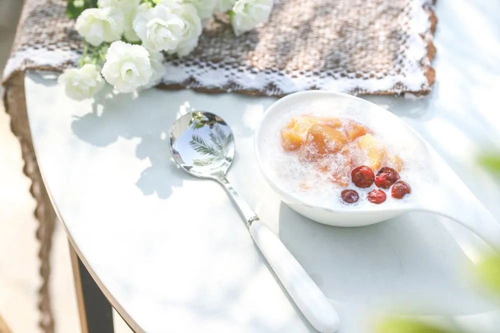 如何吃燕窝补气血,燕窝怎么p好看