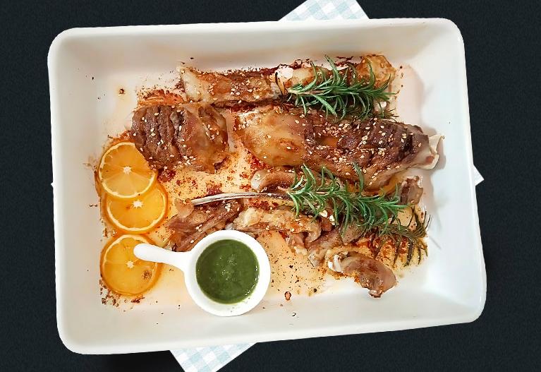 羊蹄山羊和绵羊哪个好,买羊肉山羊好还是绵羊好