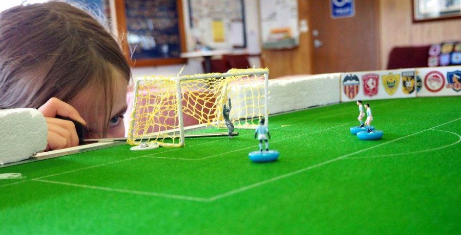 欧洲冠军联赛激战正酣,欧洲杯赛程精彩对决点燃球迷热情