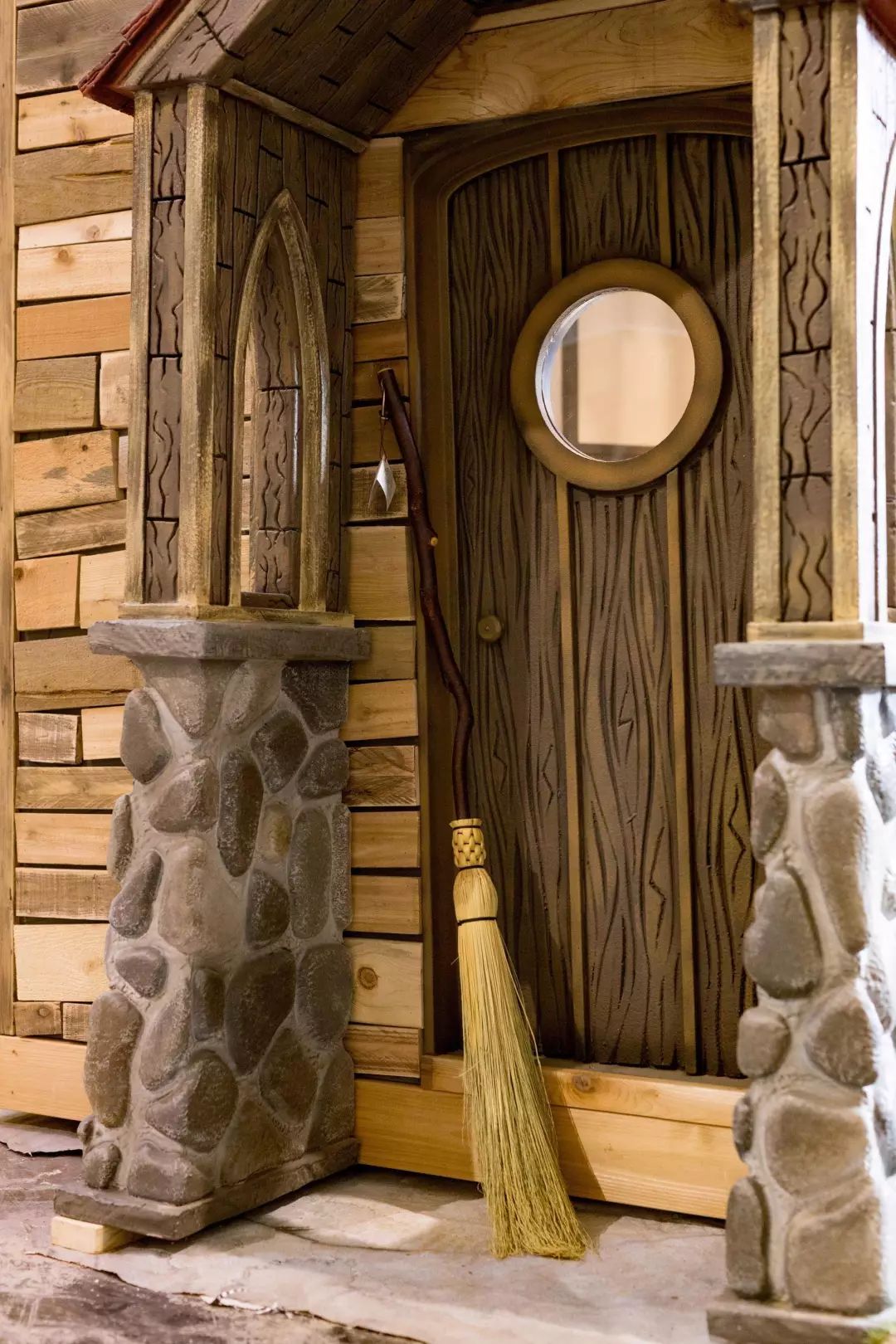 哈利波特价格不菲的纪念品,哈利波特最贵的魔法棒