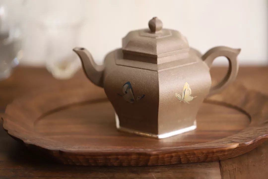 紫砂壶破损哪里修补,破损的紫砂壶是如何修补的