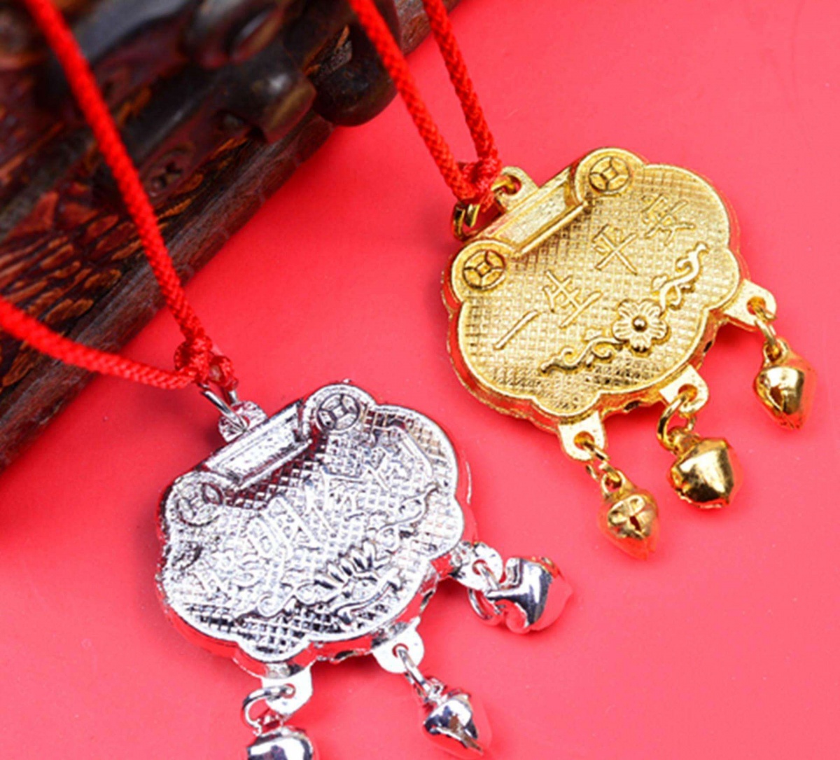 金锁银锁有什么讲究,平安锁怎么戴才好看