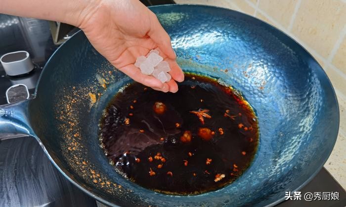 腌蒜薹怎么保持颜色翠绿,什么方法可以使蒜薹变嫩