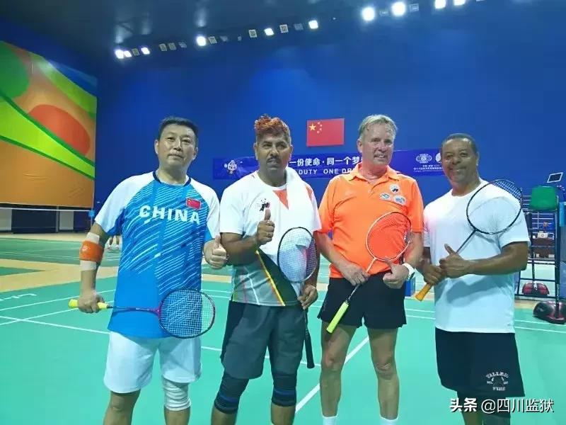 世警会|友谊第一，今天我们都是阿sir的球迷！