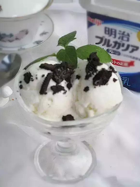 家常冰激凌简单做法视频教学,家庭简易冰激凌的做法放奶油