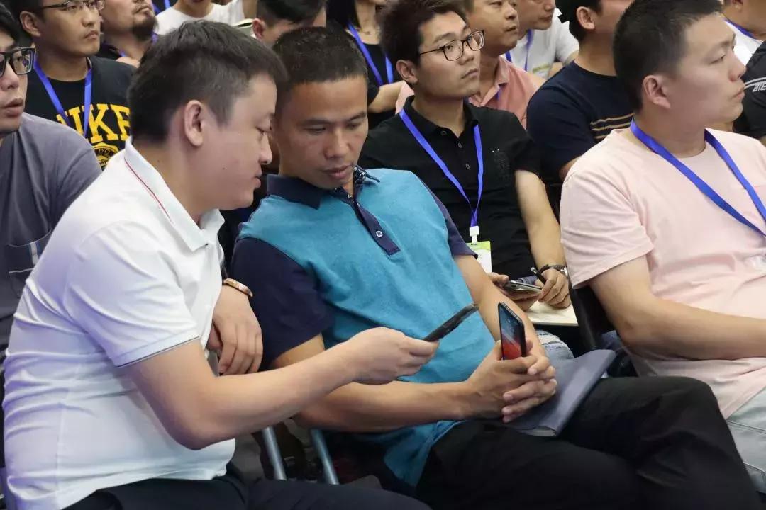 50家连锁茶饮创始人齐聚广州听小马宋、姚哲等分享定位学