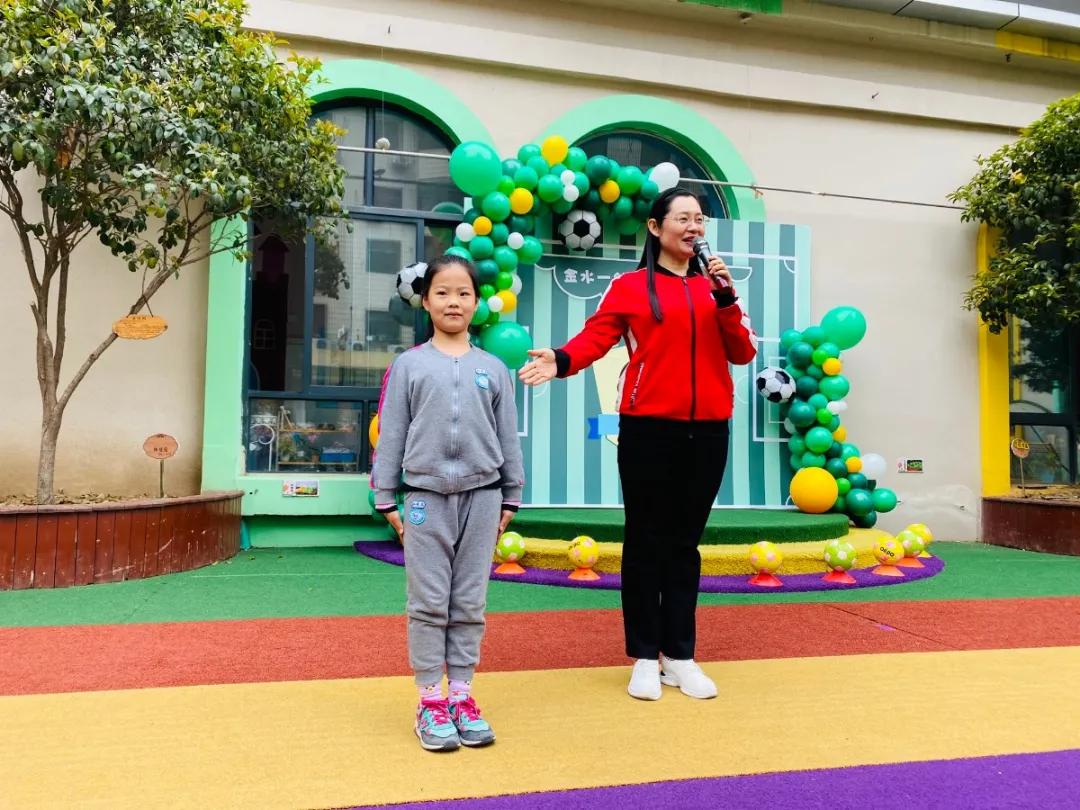 幼儿园足球嘉年华足球比赛视频,幼儿园足球主题游园活动