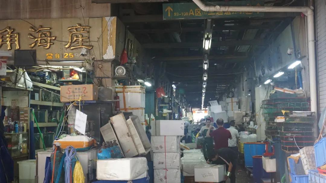 去菜市场吧！|黄沙，负名之下书尽鲜活百态