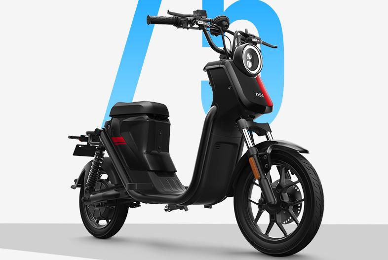 电动自行车小牛和雅迪怎么选,雅迪新国标入门电动自行车推荐